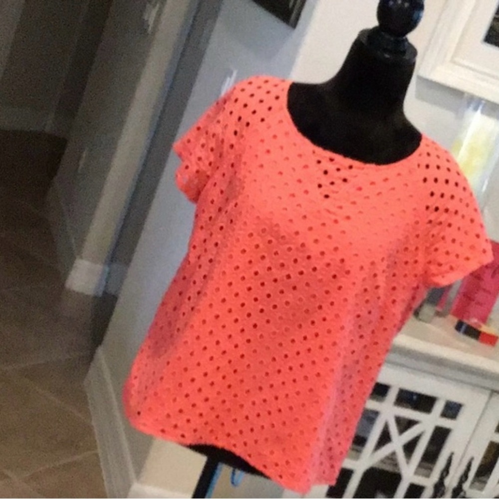 Sail to Sable eyelet back zip short sleeve top, coral color, size XL